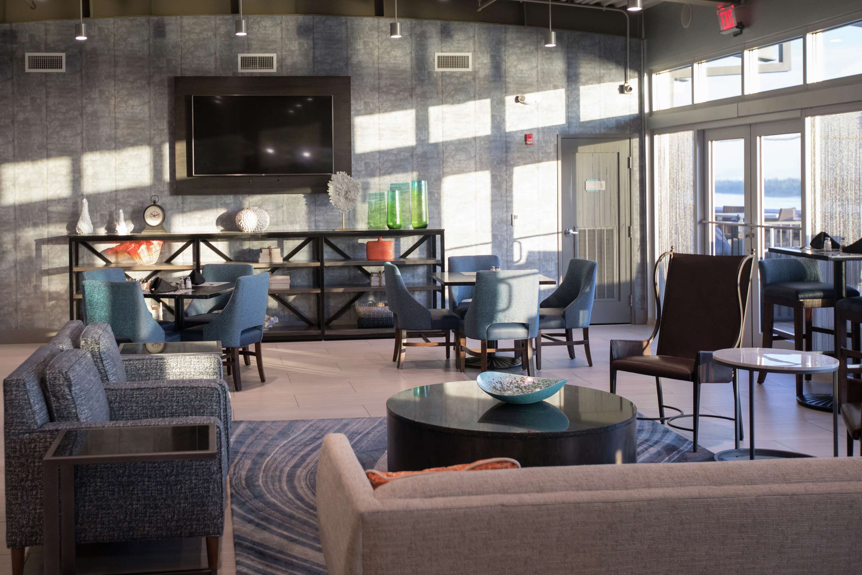 Lobby | The Cotton Sail Hotel Savannah - Tapestry Collection by Hilton