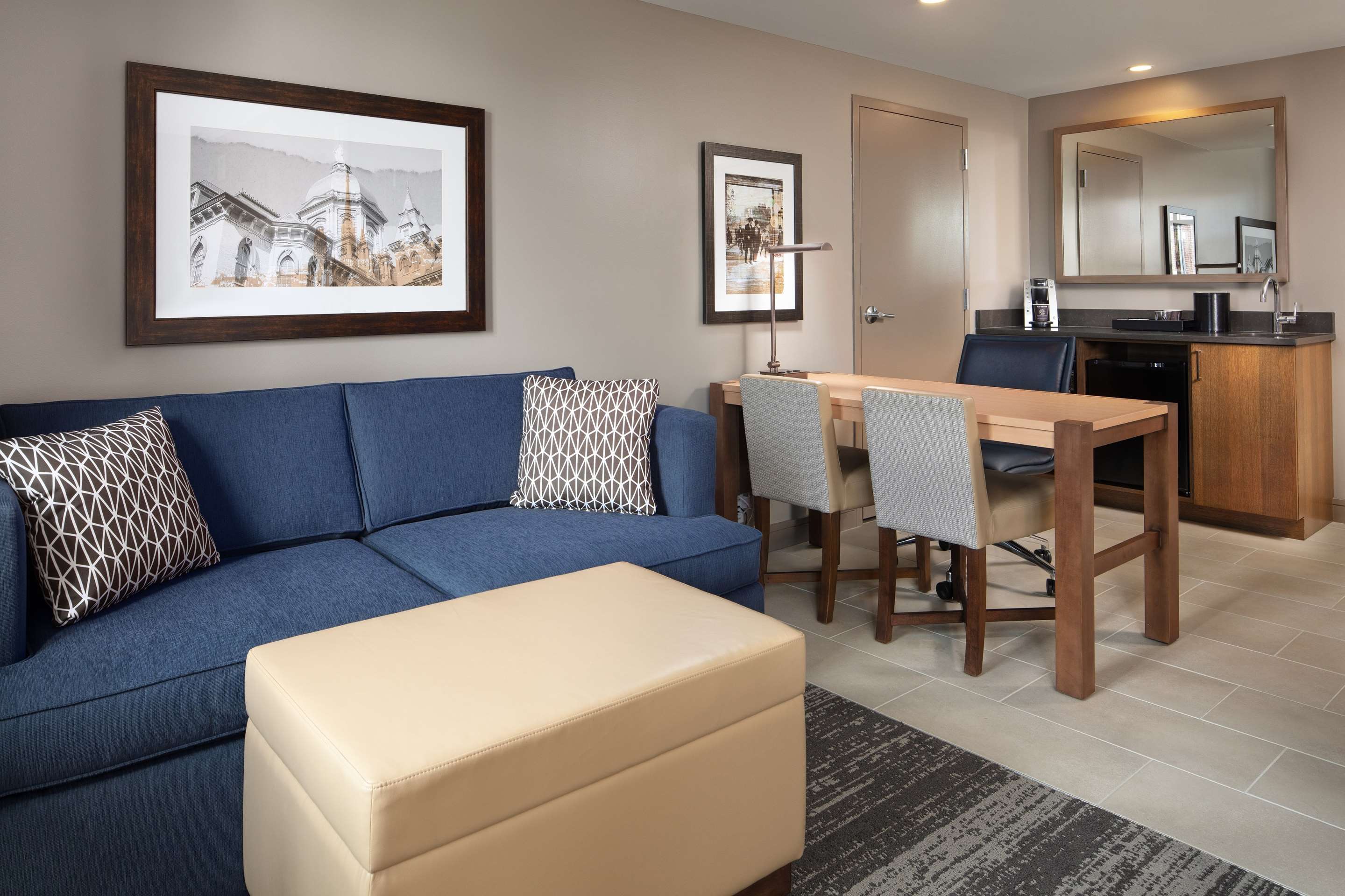 Guest room