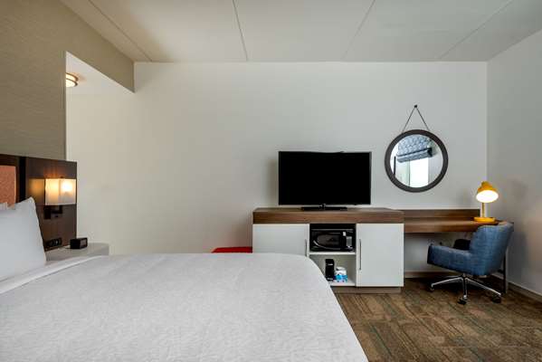  - Hampton Inn Bayview Baltimore