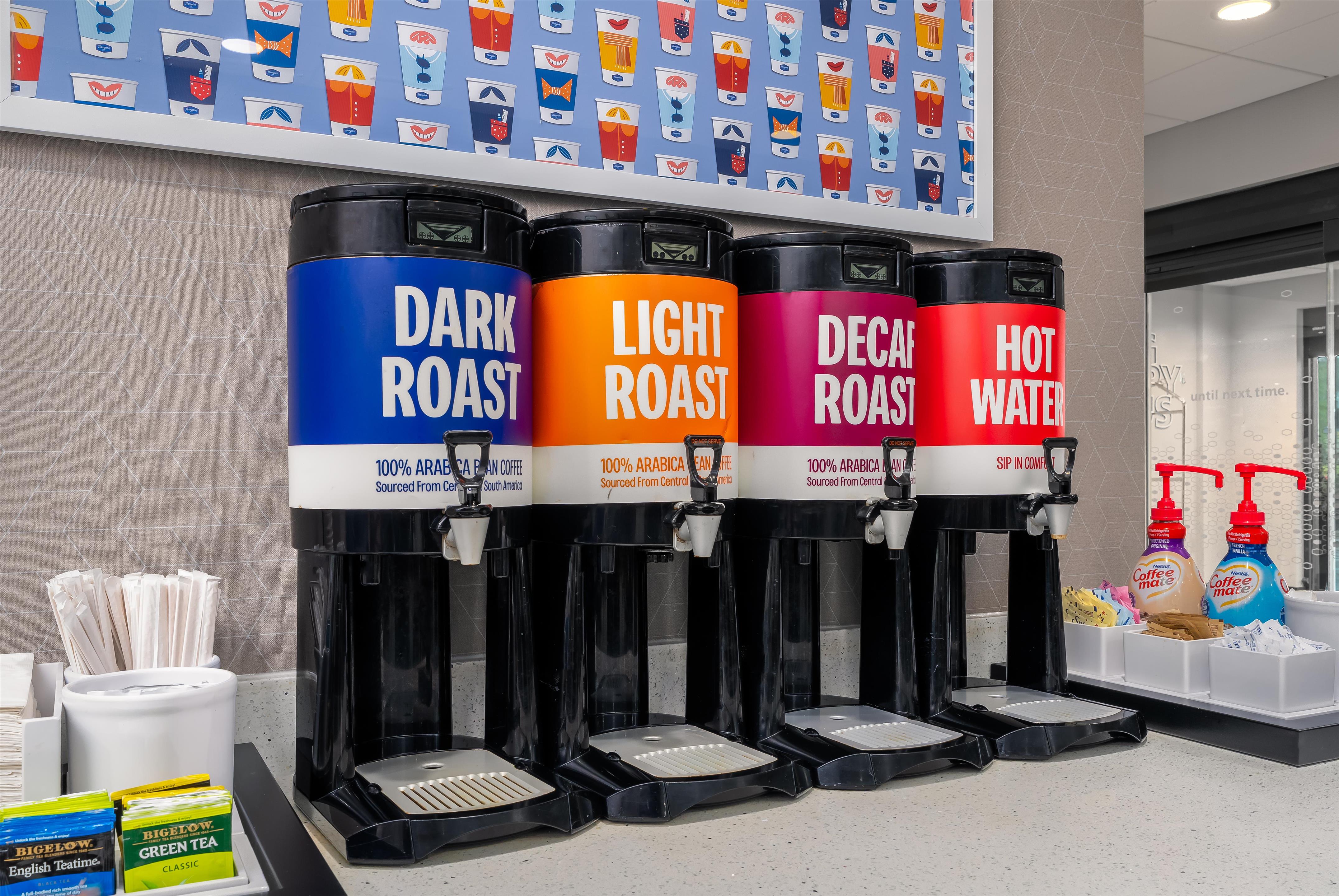 Restaurant | Hampton Inn Baltimore Bayview Campus