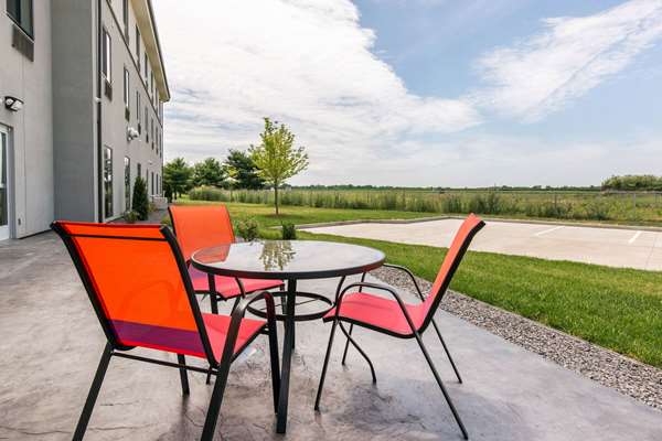 Pool - Sleep Inn & Suites South Jacksonville