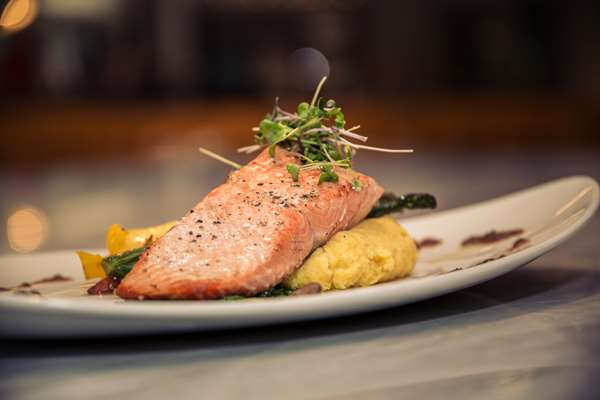 Restaurant - Crosswaters Resort Kananaskis Village