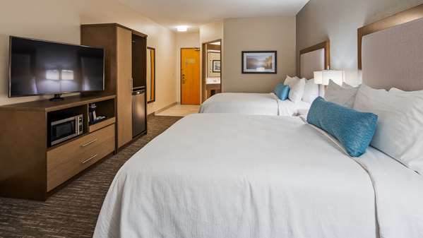  - Best Western Plus Hudson Hotel - I-94, Exit 2