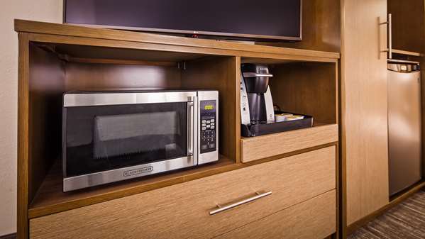  - Best Western Plus Hudson Hotel - I-94, Exit 2