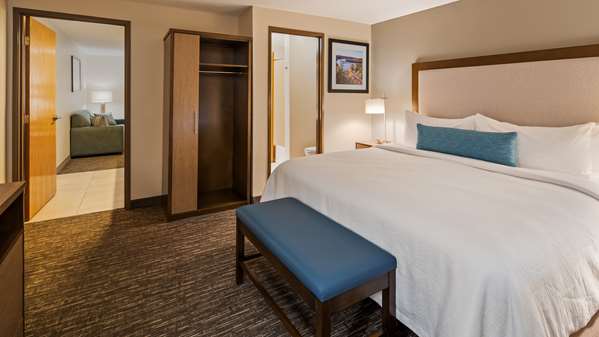  - Best Western Plus Hudson Hotel - I-94, Exit 2