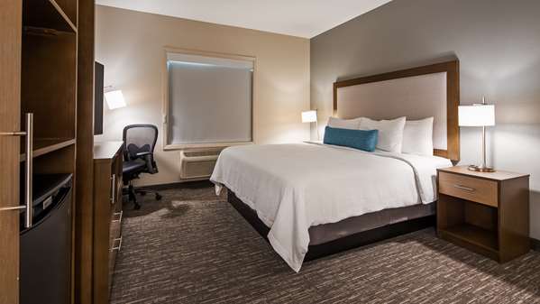  - Best Western Plus Hudson Hotel - I-94, Exit 2