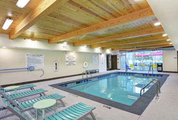 Pool - Home2 Suites by Hilton Richmond Hill - I-95, Exit 87
