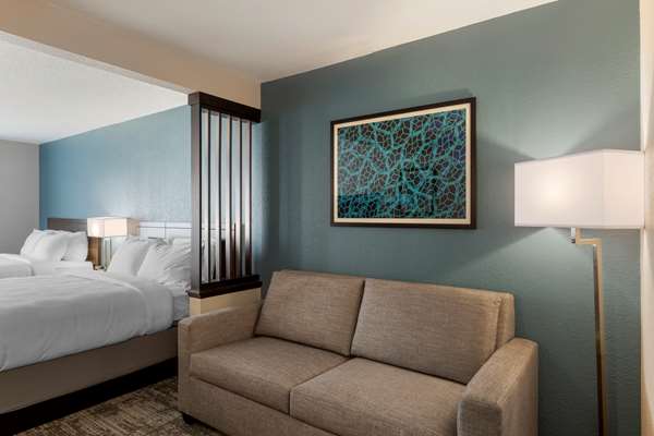  - Best Western Watertown Inn & Suites