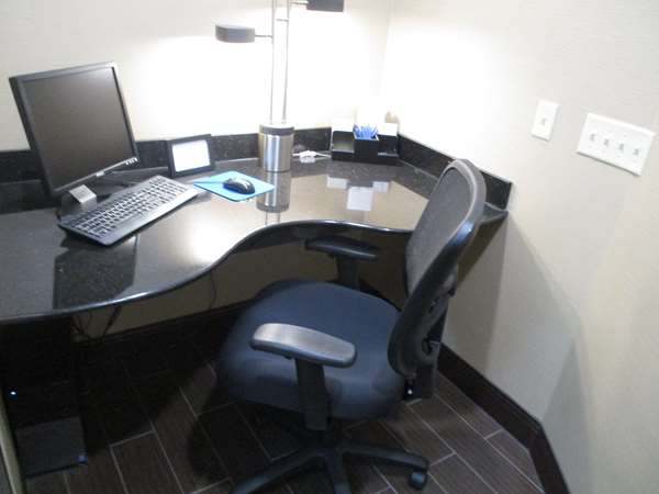 Conference Area - Best Western Emporia Inn - I-35, Exit 128