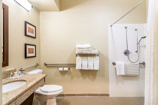  - Comfort Suites Eufaula