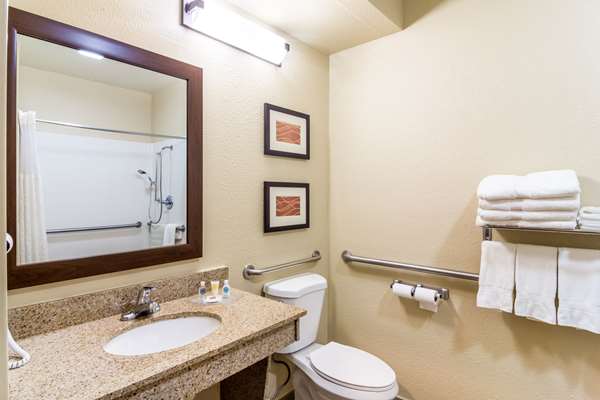  - Comfort Suites Eufaula