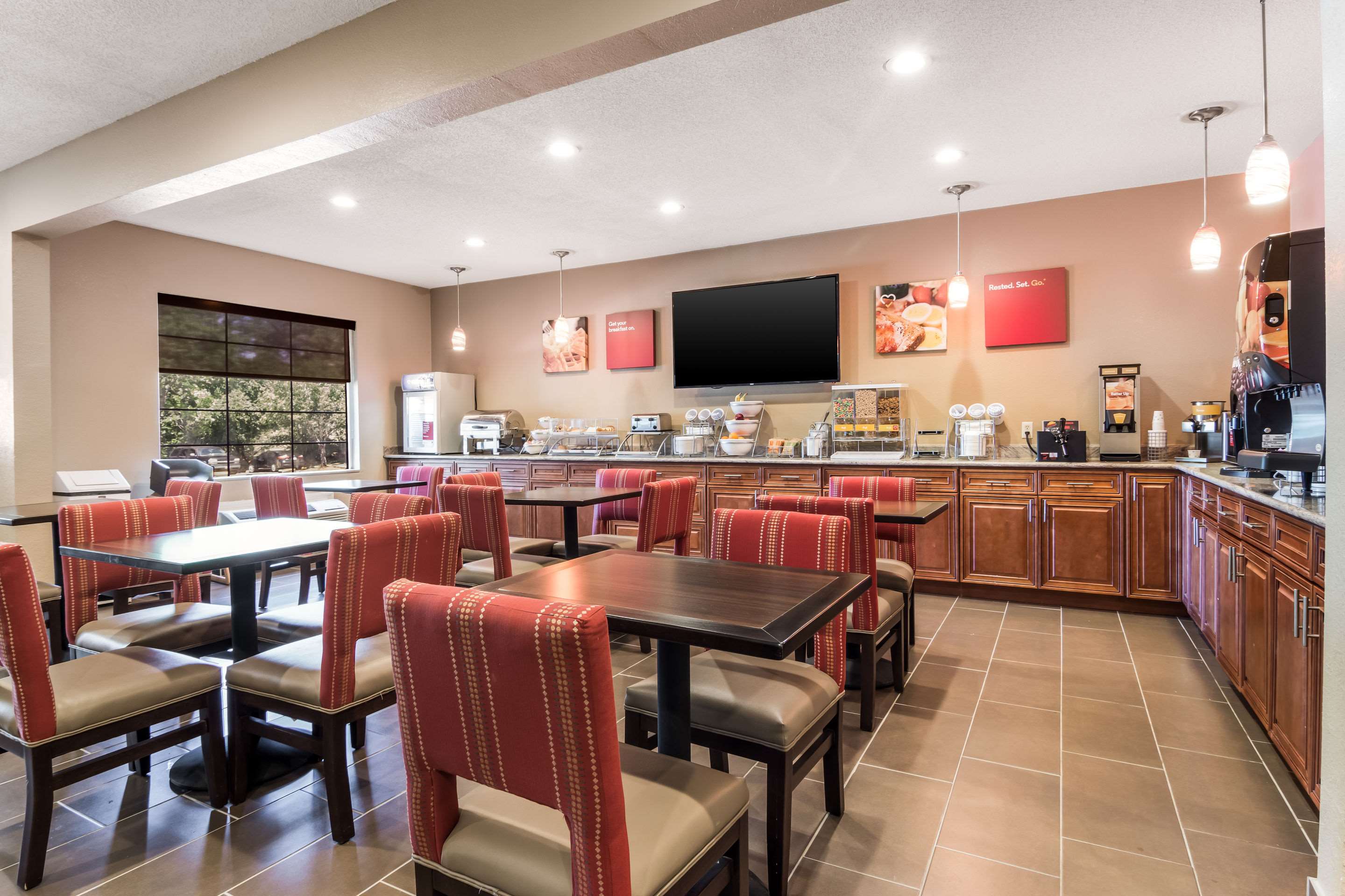 Breakfast area