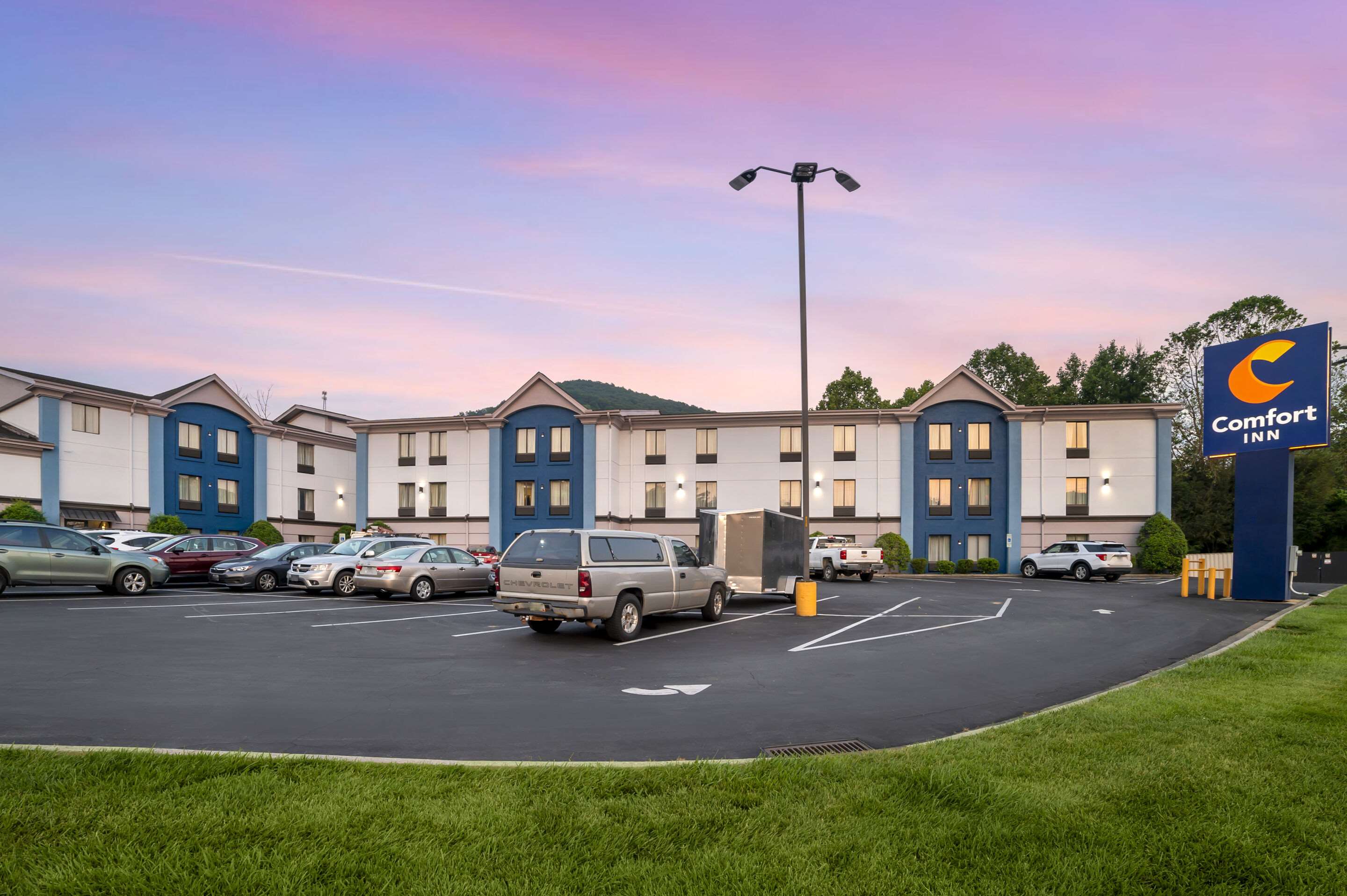 Hotel exterior | Comfort Inn Asheville-Tunnel Road East