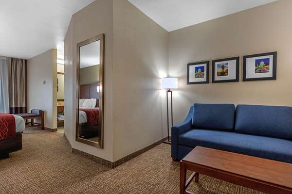  - Comfort Inn & Suites East Montgomery - I-85, Exit 6