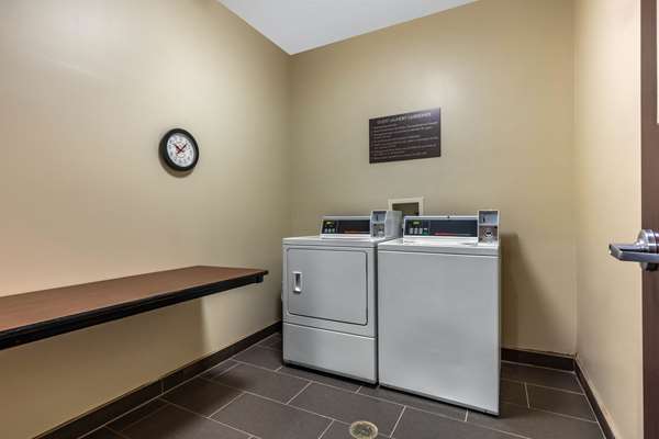 Amenities - Comfort Inn & Suites East Montgomery - I-85, Exit 6