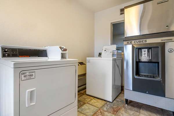 Amenities - Rodeway Inn Hays - I-70, Exit 159