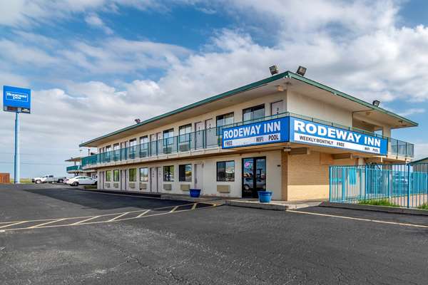 Exterior view - Rodeway Inn Hays - I-70, Exit 159