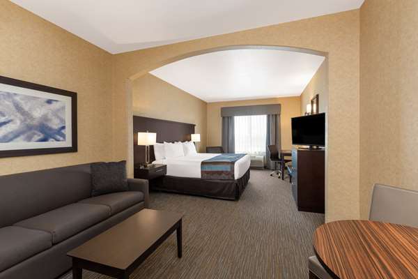 Suite - Wingate by Wyndham Hotel Moses Lake