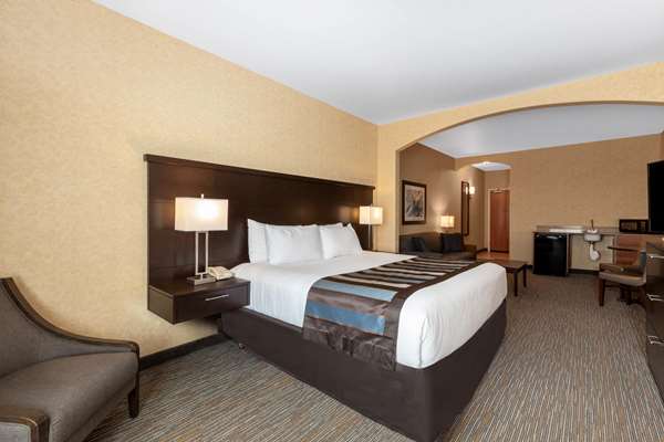 Suite - Wingate by Wyndham Hotel Moses Lake