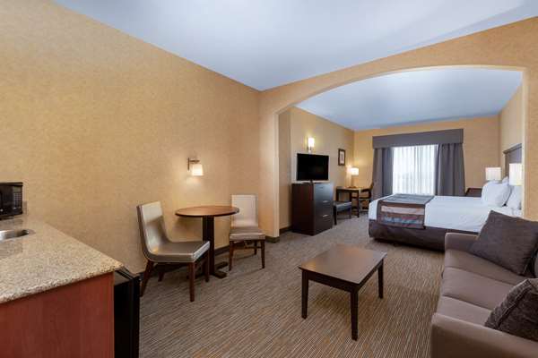 Suite - Wingate by Wyndham Hotel Moses Lake