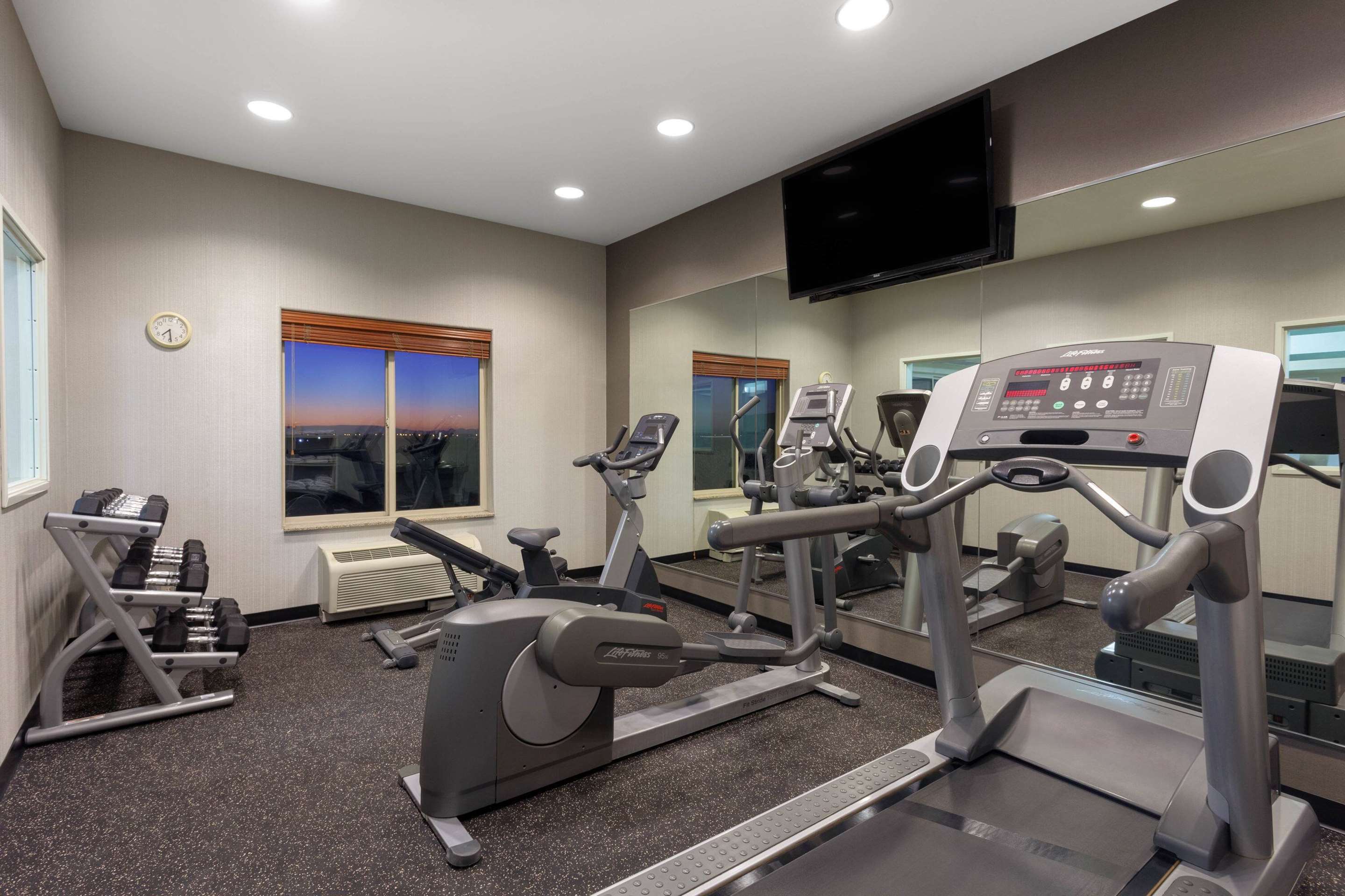 Health club fitness center gym | Wingate by Wyndham Moses Lake