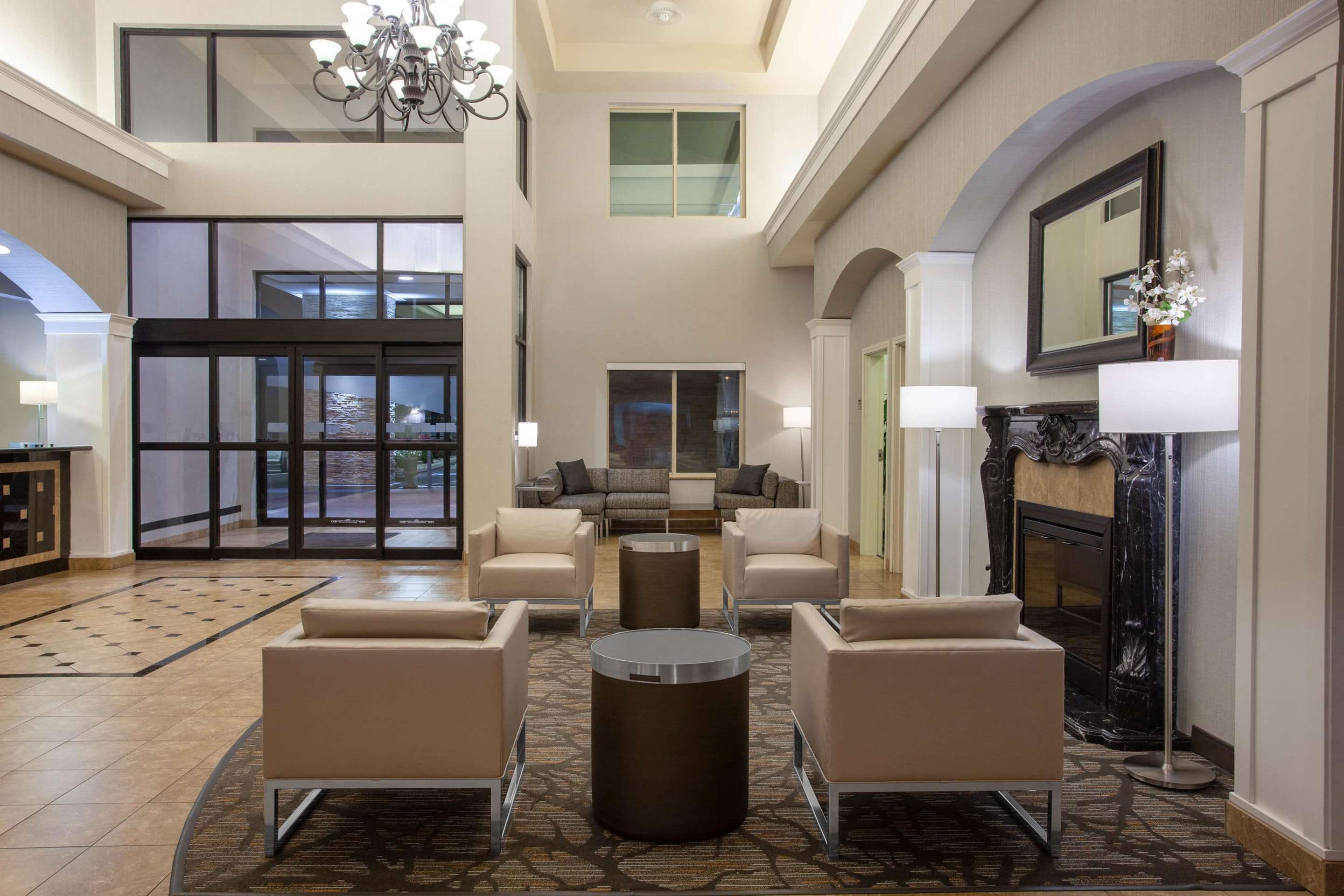 Lobby | Wingate by Wyndham Moses Lake