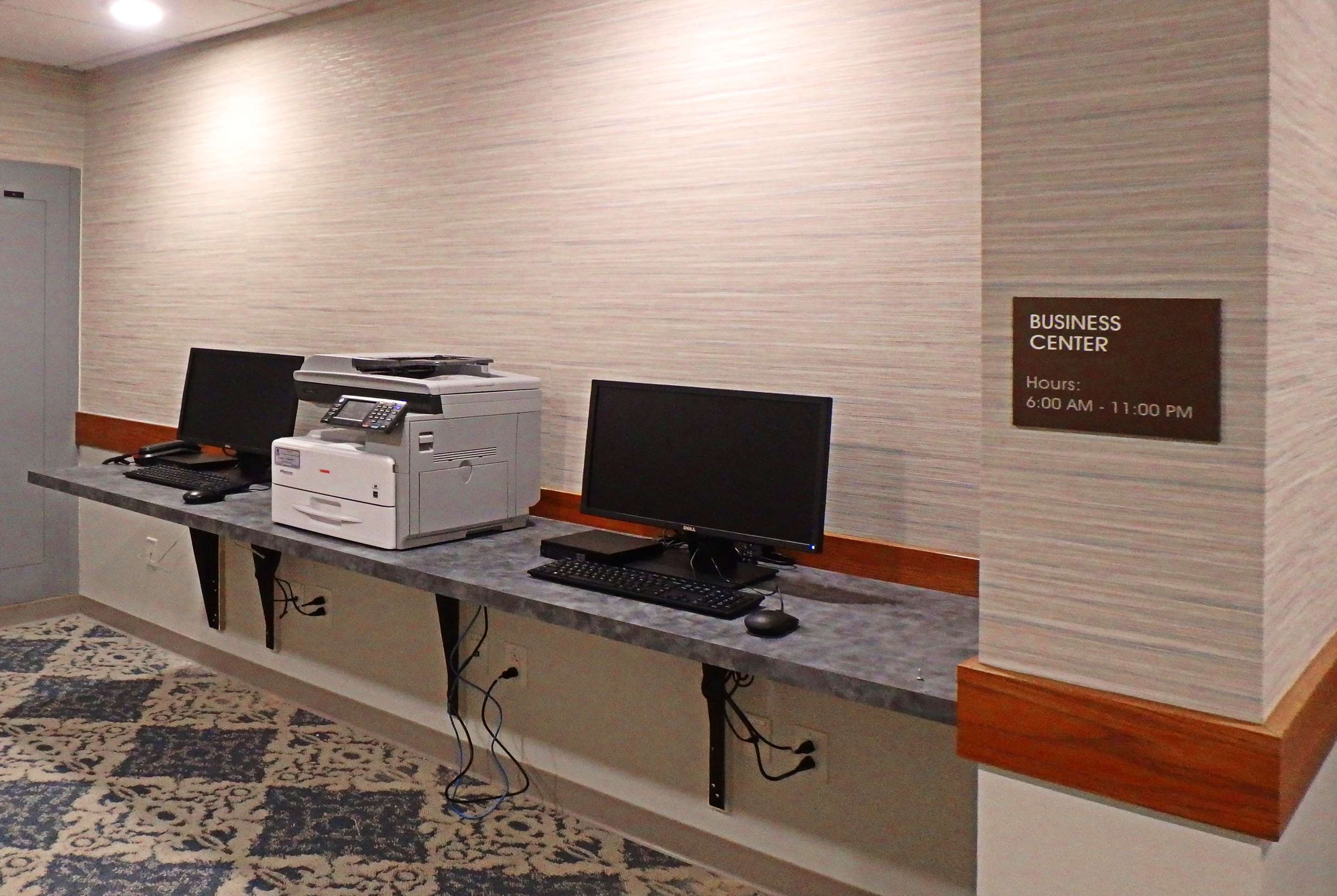 Business Center | Wyndham Garden State College