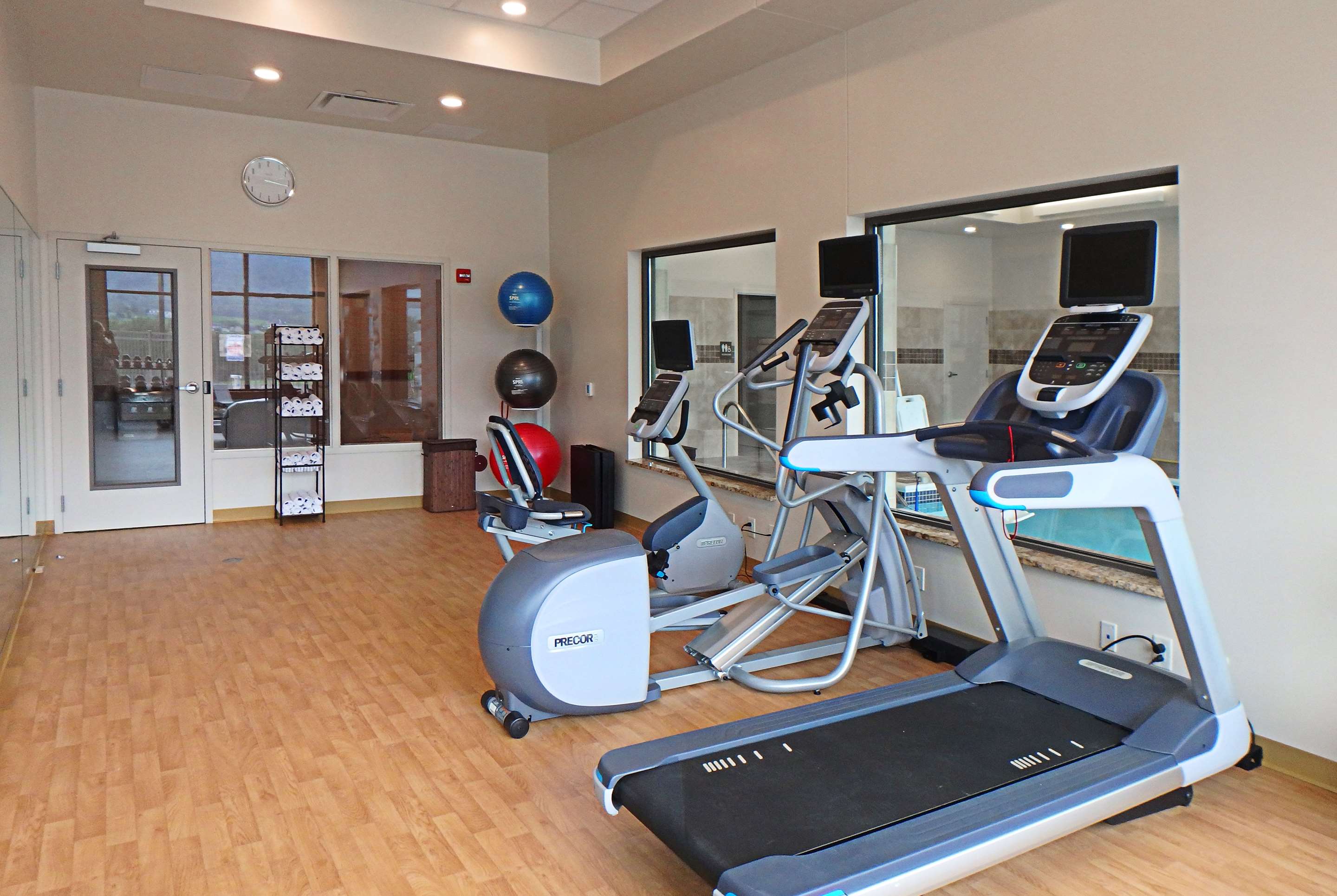 Health club | Wyndham Garden State College