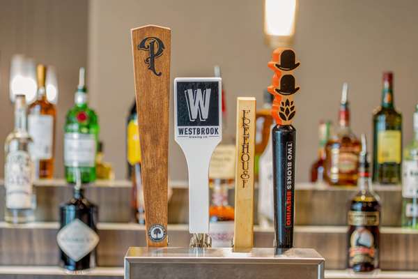 Bar - Cambria Hotel Mount Pleasant