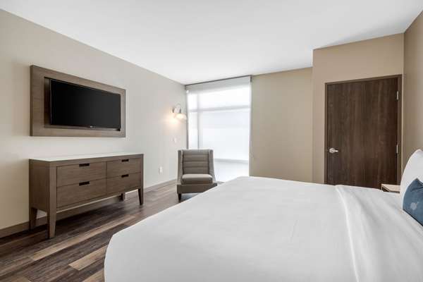 Suite - Cambria Hotel Mount Pleasant