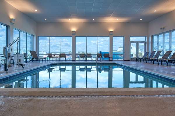 Pool - Hyatt Place Hotel Oceanfront Ocean City