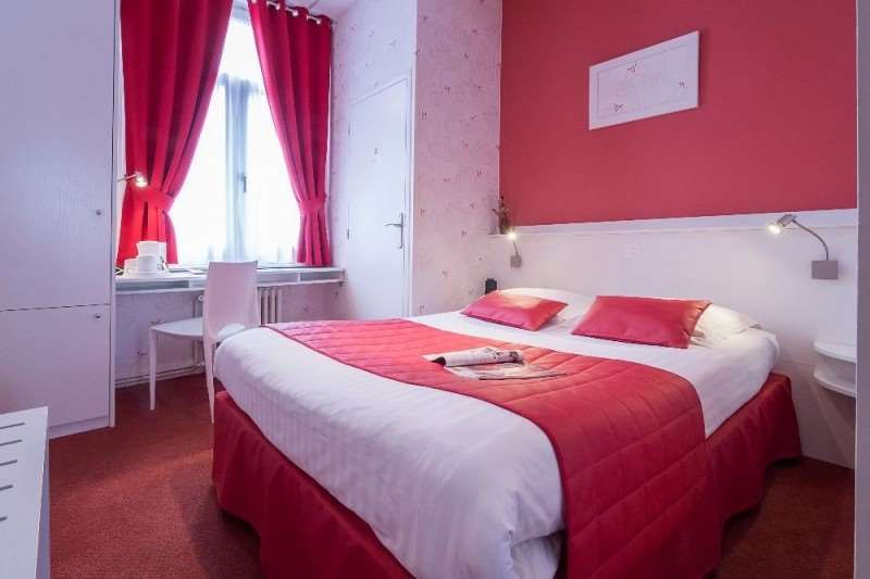 DU MOULIN D'OR-guestroom-Guest Room,On-Site.jpg