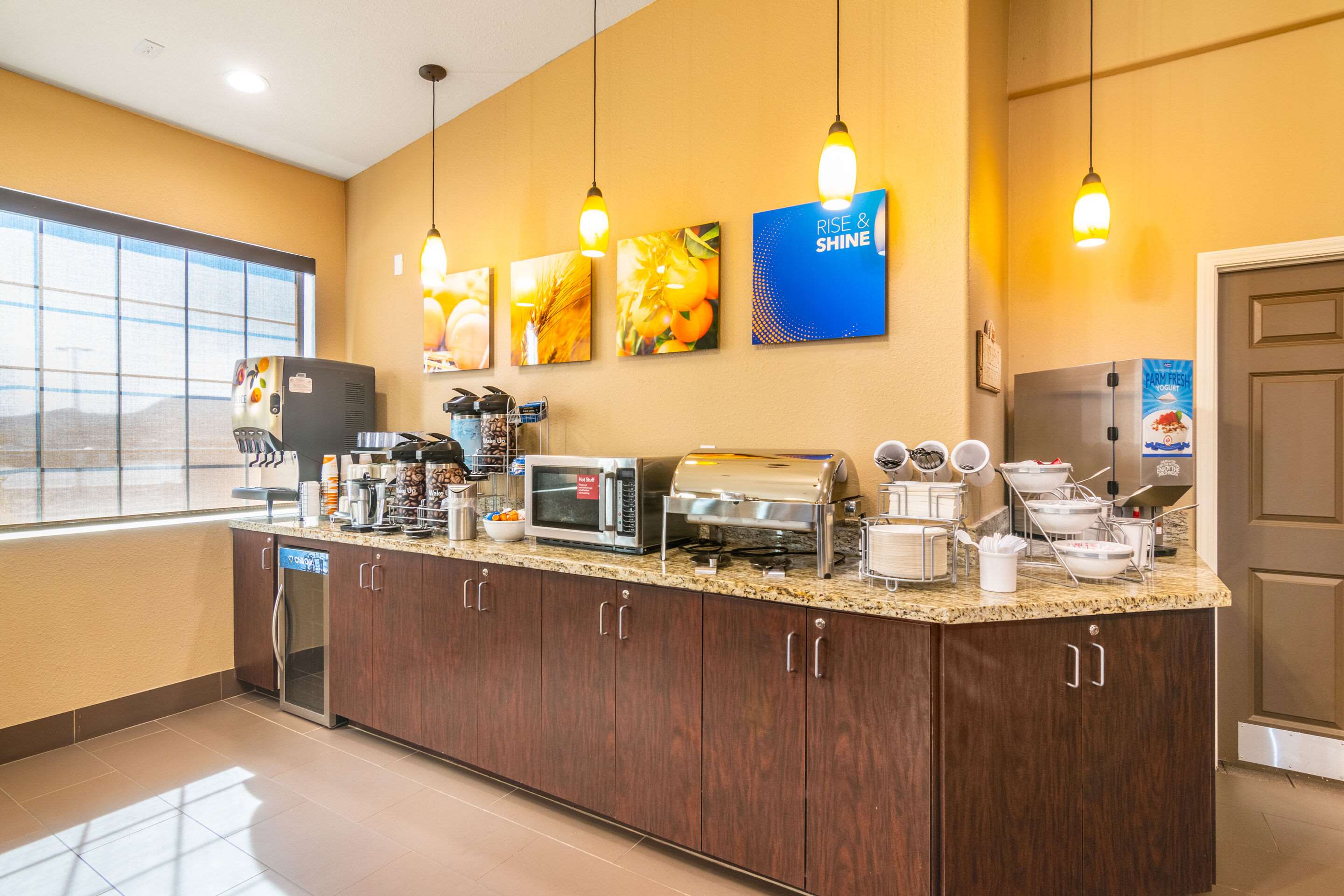 Breakfast area