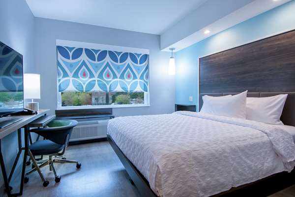  - Tru by Hilton Hotel Lafayette