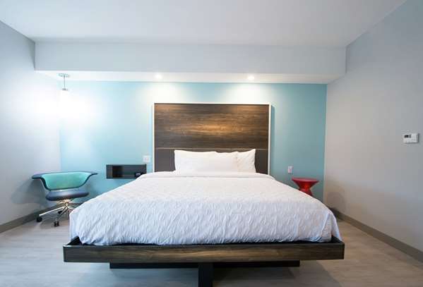  - Tru by Hilton Hotel Lafayette