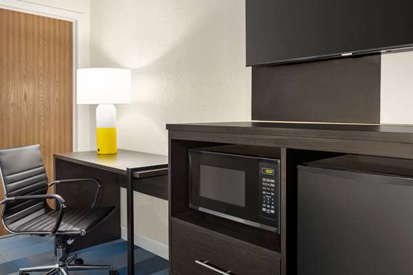  - Days Inn Chillicothe