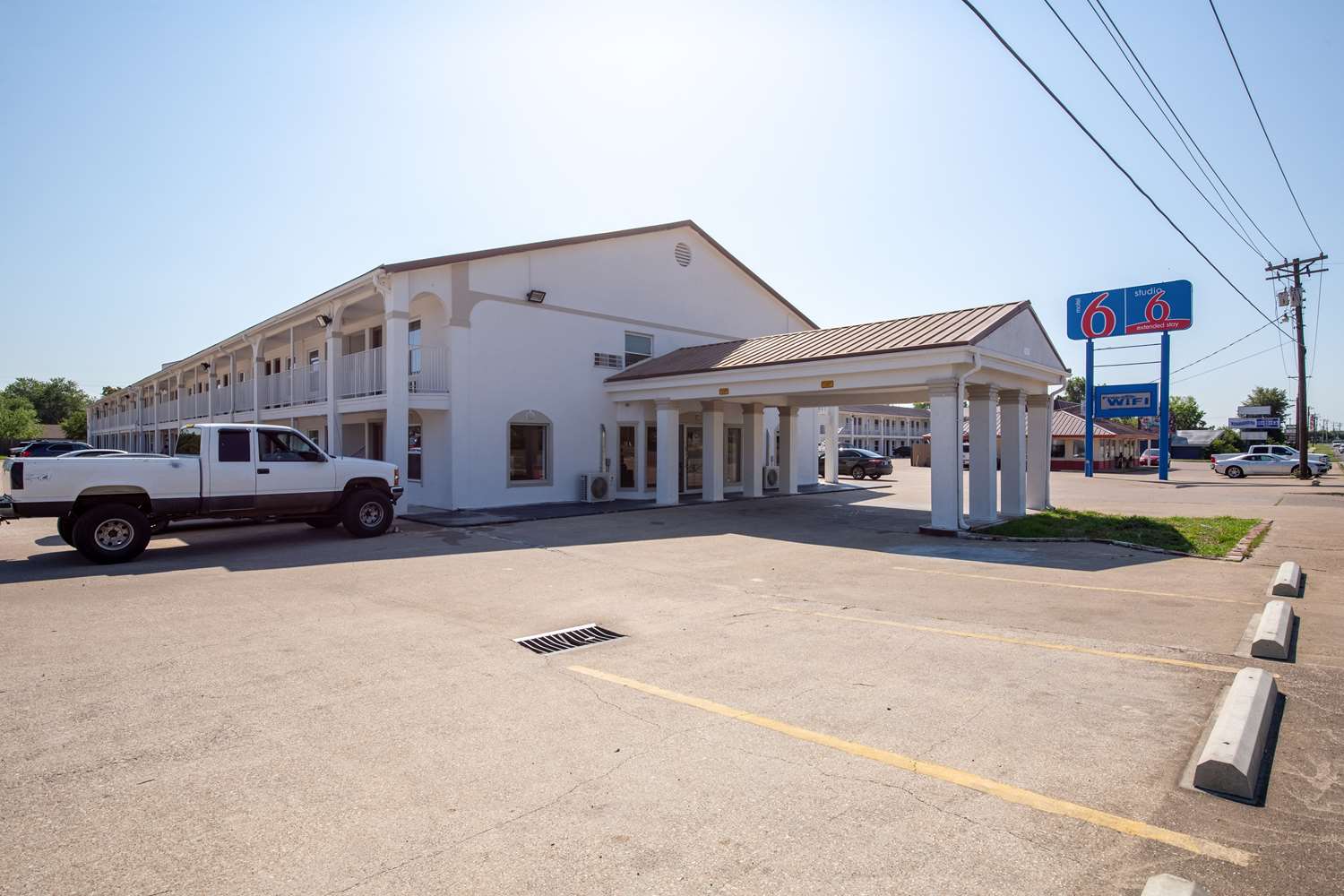 Studio 6 Extended Stay Hotel Bryan, TX See Discounts