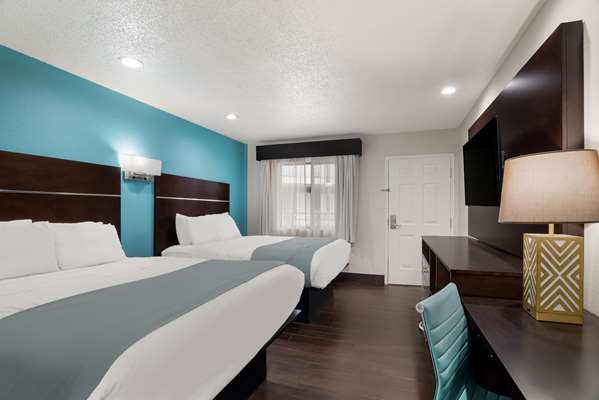  - SureStay Hotel by Best Western Laredo - I-35, Exit 3A