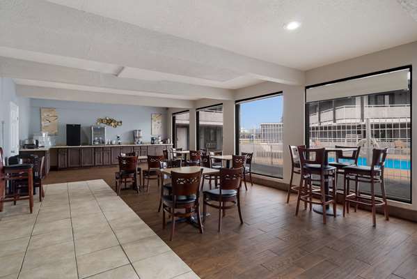 Amenities - SureStay Hotel by Best Western Laredo - I-35, Exit 3A