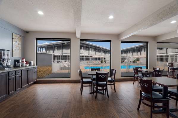 Amenities - SureStay Hotel by Best Western Laredo - I-35, Exit 3A