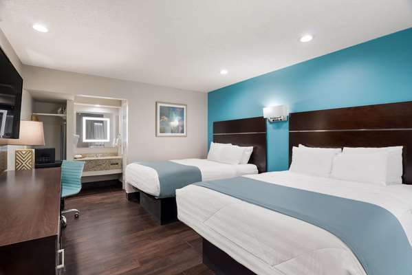  - SureStay Hotel by Best Western Laredo - I-35, Exit 3A