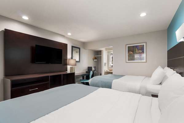  - SureStay Hotel by Best Western Laredo - I-35, Exit 3A