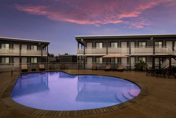 Exterior view - SureStay Hotel by Best Western Laredo - I-35, Exit 3A