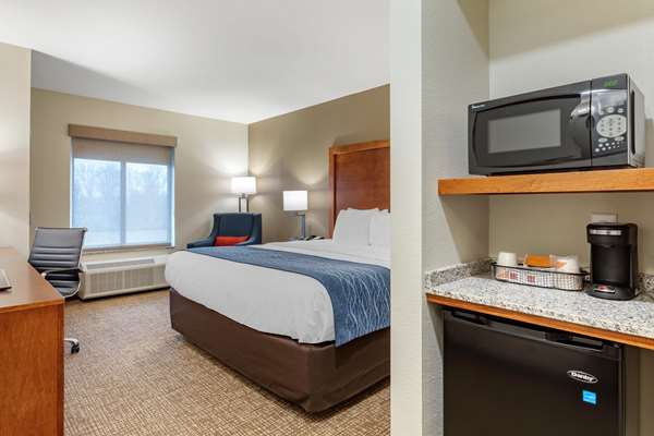  - Comfort Inn White House