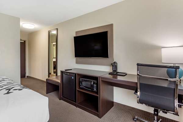  - Sleep Inn & Suites Clarksville - I-24, Exit 4