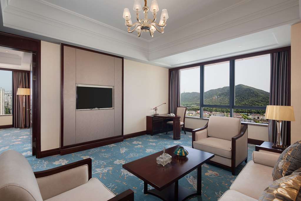 WYNDHAM GARDEN WUXI HUISHAN-guestroom-Guest Room,Suite,On-Site.jpg