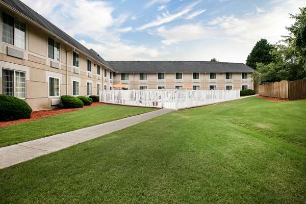 Exterior view - Baymont Inn & Suites Braselton - I-85, Exit 126