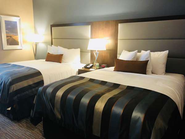  - Wingate by Wyndham Hotel Kamloops