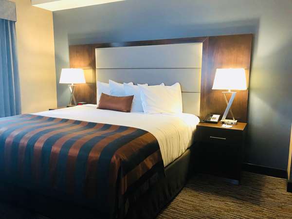  - Wingate by Wyndham Hotel Kamloops