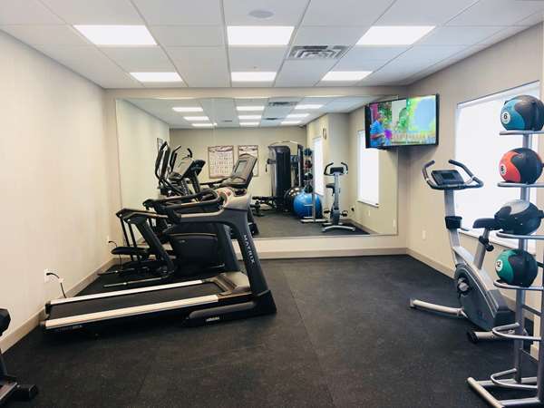 Fitness/ Exercise Room - Wingate by Wyndham Hotel Kamloops